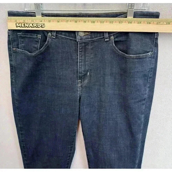 Levis Jeans Classic Boot Cut Women's Size 12 Stretch Mid Rise Blue Denim - Picture 3 of 7